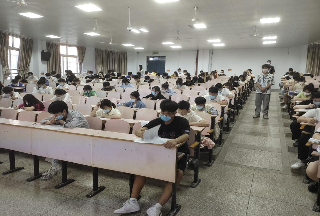 E2EE66DE5A24D337F8B2ACA0FA523E14