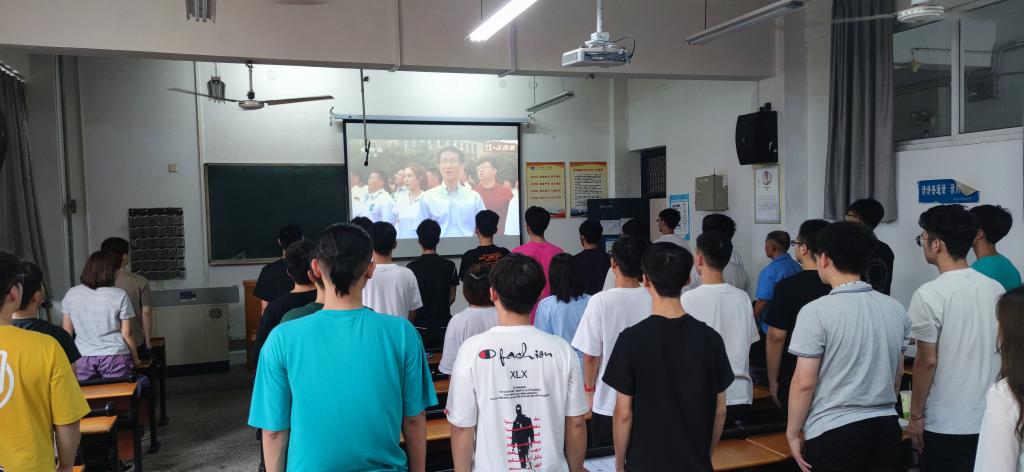 太阳集团tyc4633庆祝中国共产党成立100周年大会直播观看照片-员工